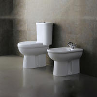 YS22215S Retro design 2-delig keramisch toilet, kortgekoppeld P-trap diepspoeltoilet;